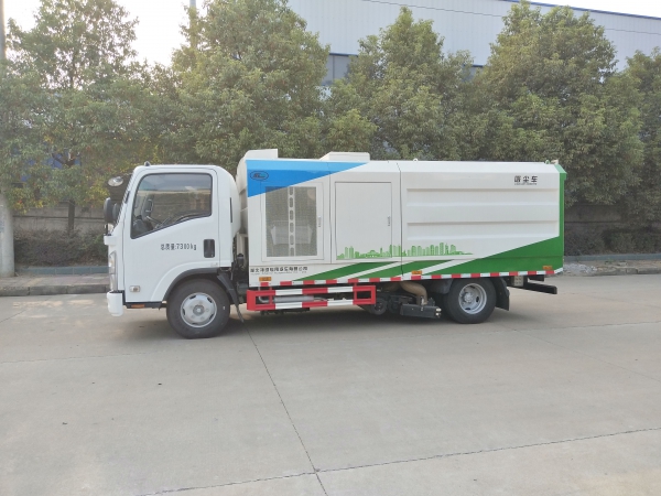 神綠通牌SLV5070TXCQ型吸塵車（中型車）