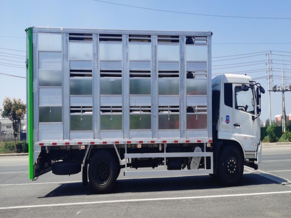 神綠SLV5180CCQE6畜禽運輸車（6.8米）