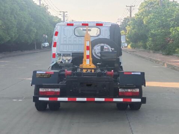 SLV5070ZXXE車(chē)廂可卸垃圾車(chē)（5方勾臂車(chē)）