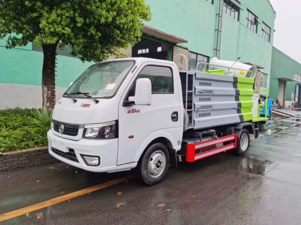 東風(fēng)途逸2.5方多功能抑塵車
