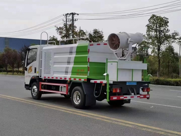 重汽豪曼藍牌抑塵車