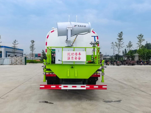 東風(fēng)D9霧炮車(12-14方)