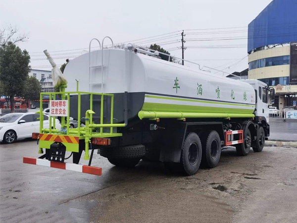 東風(fēng)華神前四后八25噸灑水車(chē)