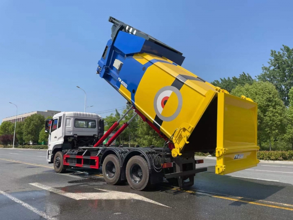 東風天龍后雙橋18方勾臂套臂垃圾車