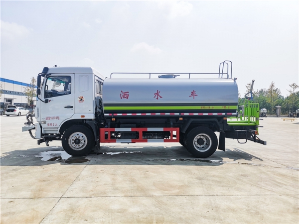 東風(fēng)華神F5灑水車(12噸)