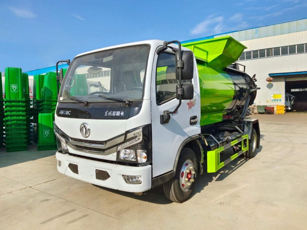 東風小多利卡5方餐廚垃圾車（圓罐）