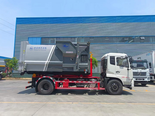 東風(fēng)天錦12方勾臂套臂垃圾車