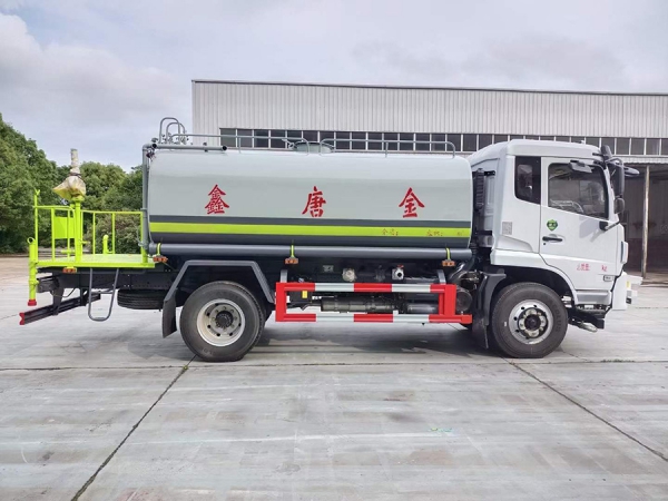 東風福瑞卡12噸灑水車