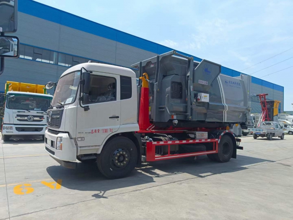 東風(fēng)天錦12方勾臂套臂垃圾車